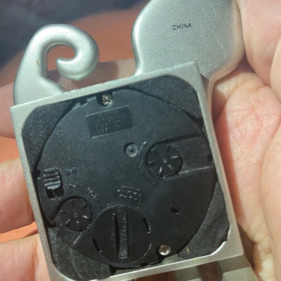 Cat standing clock Breeze collection - Picture 9 of 13